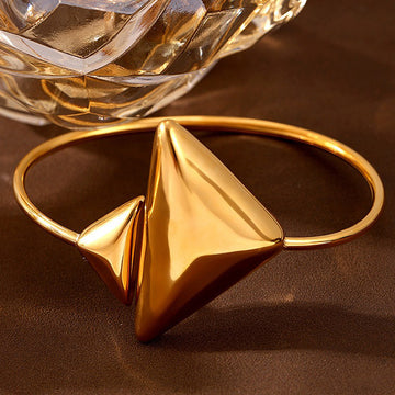 Kaze Large &amp; Small Triangle Open Bangle | 18K Gold Geometric Bracelet in Gold &amp; Silver