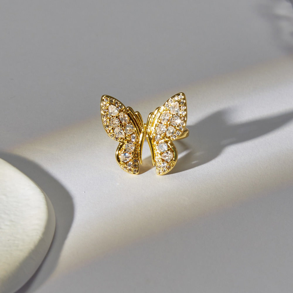 Kaze Noble Butterfly Diamond Ring | 18K Gold Adjustable Luxury Ring