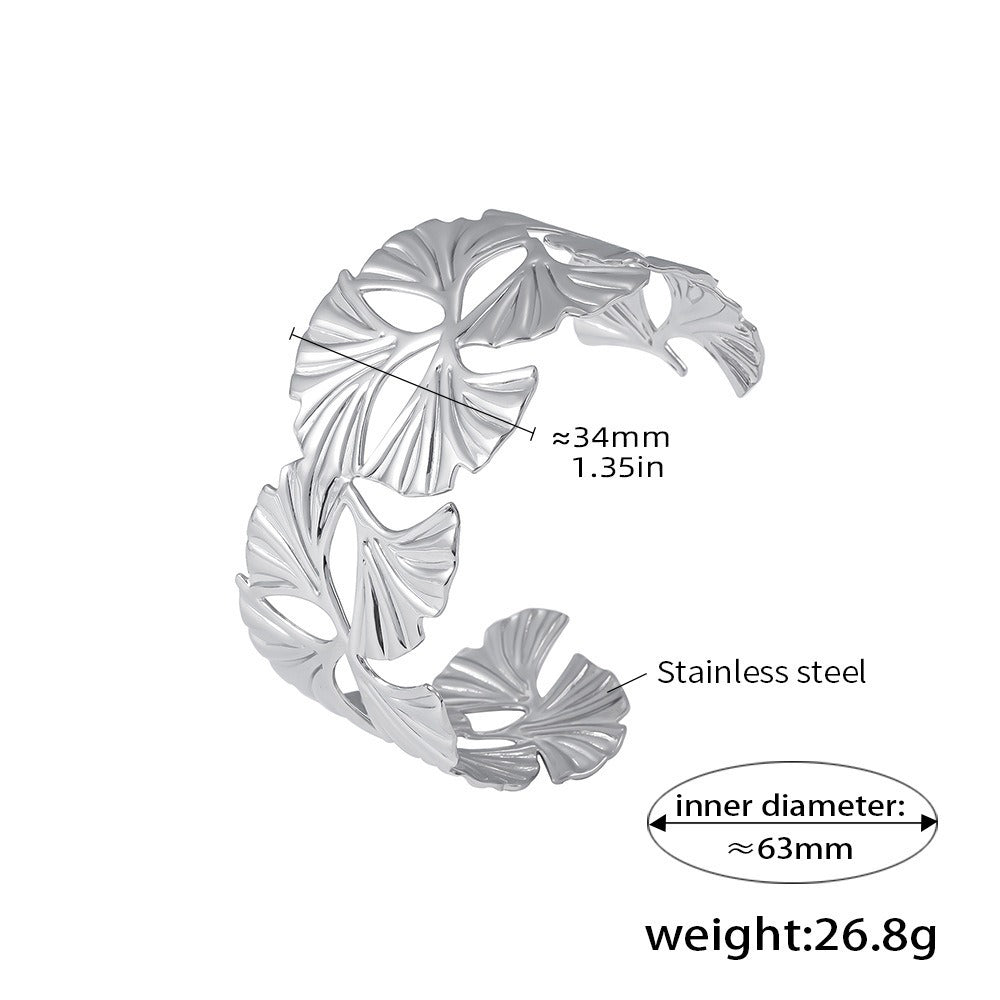 Kaze Flower-Shaped Textured Bracelet | 18K Gold Floral Bracelet in 10 Style Variants