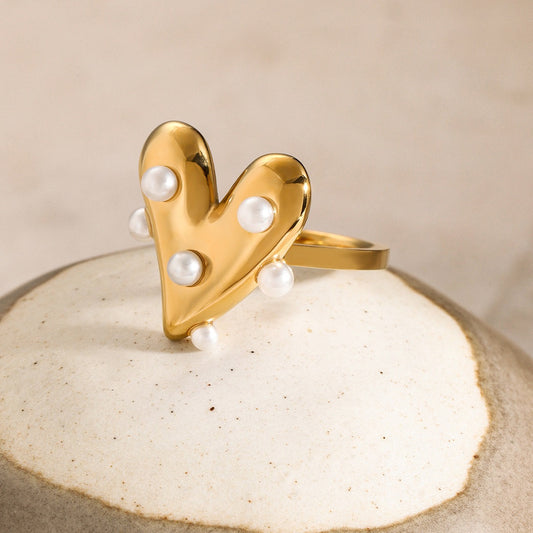 Kaze Exquisite Heart-Shaped Pearl Inlay Ring | 18K Gold Romantic Pearl Ring Size 7