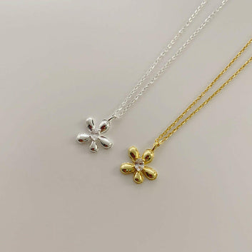 Kaze S925 Egg Blossom Pendant Necklace | Sterling Silver Floral Clavicle Chain Necklace