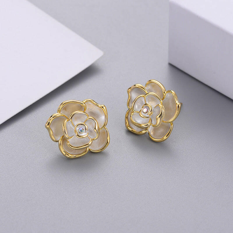 Kaze Irregular Tassel Drop Earrings | Trendy Gold Copper Fashion Earrings for Women