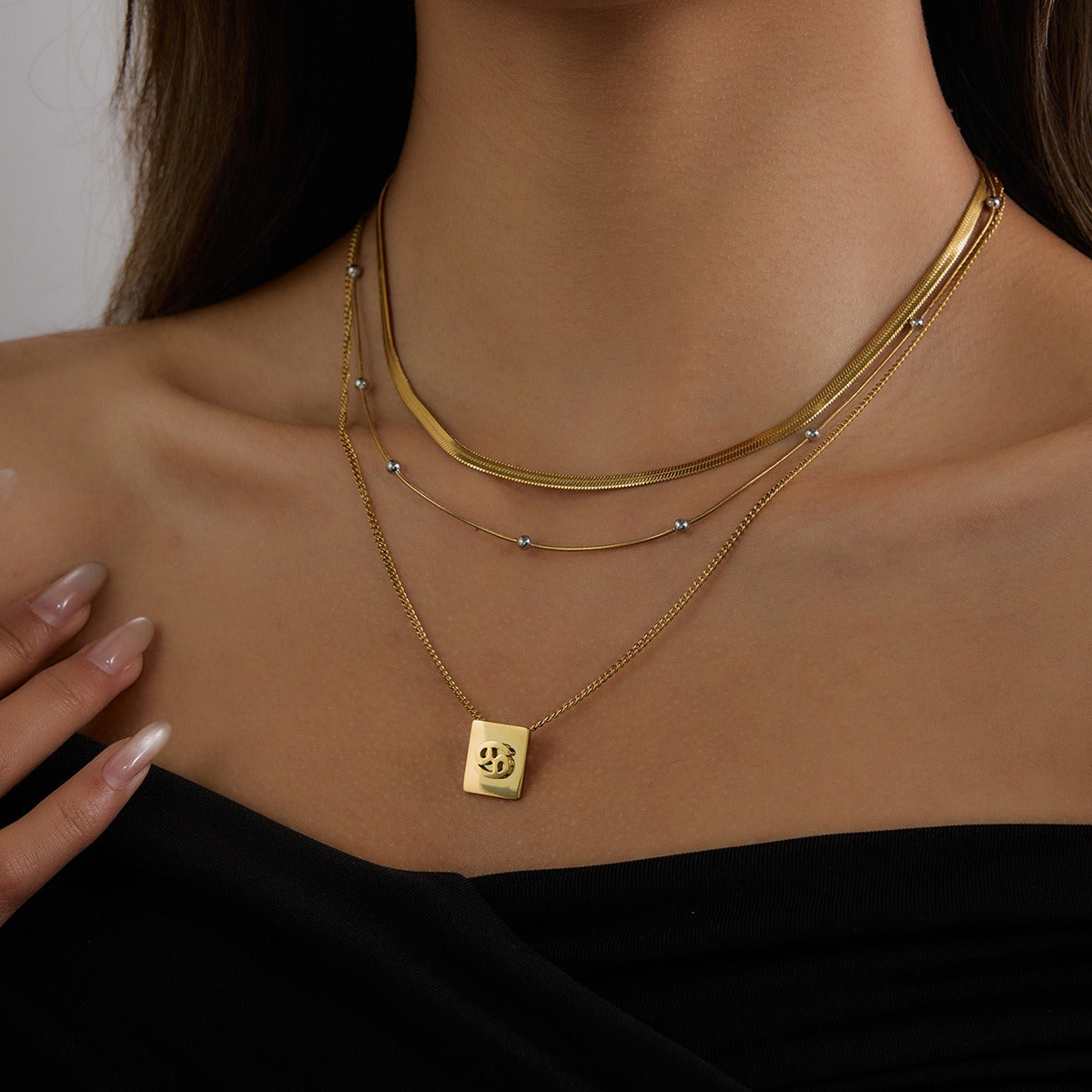 Kaze Zodiac Square Necklace | 18K Gold Celestial Pendant Necklace for Women
