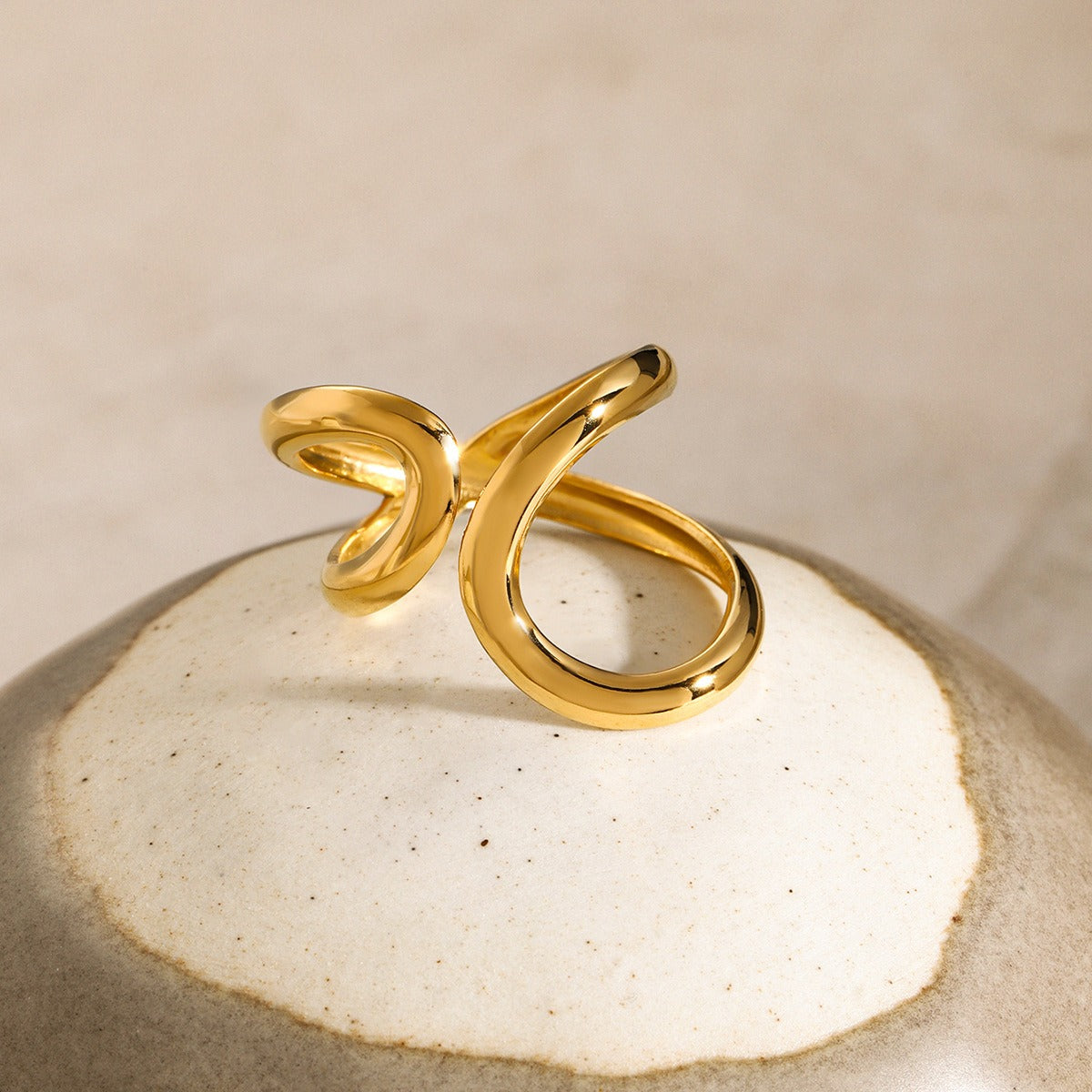 Kaze Unique Geometric Line Design Ring | 18K Gold Minimalist Adjustable Open Ring