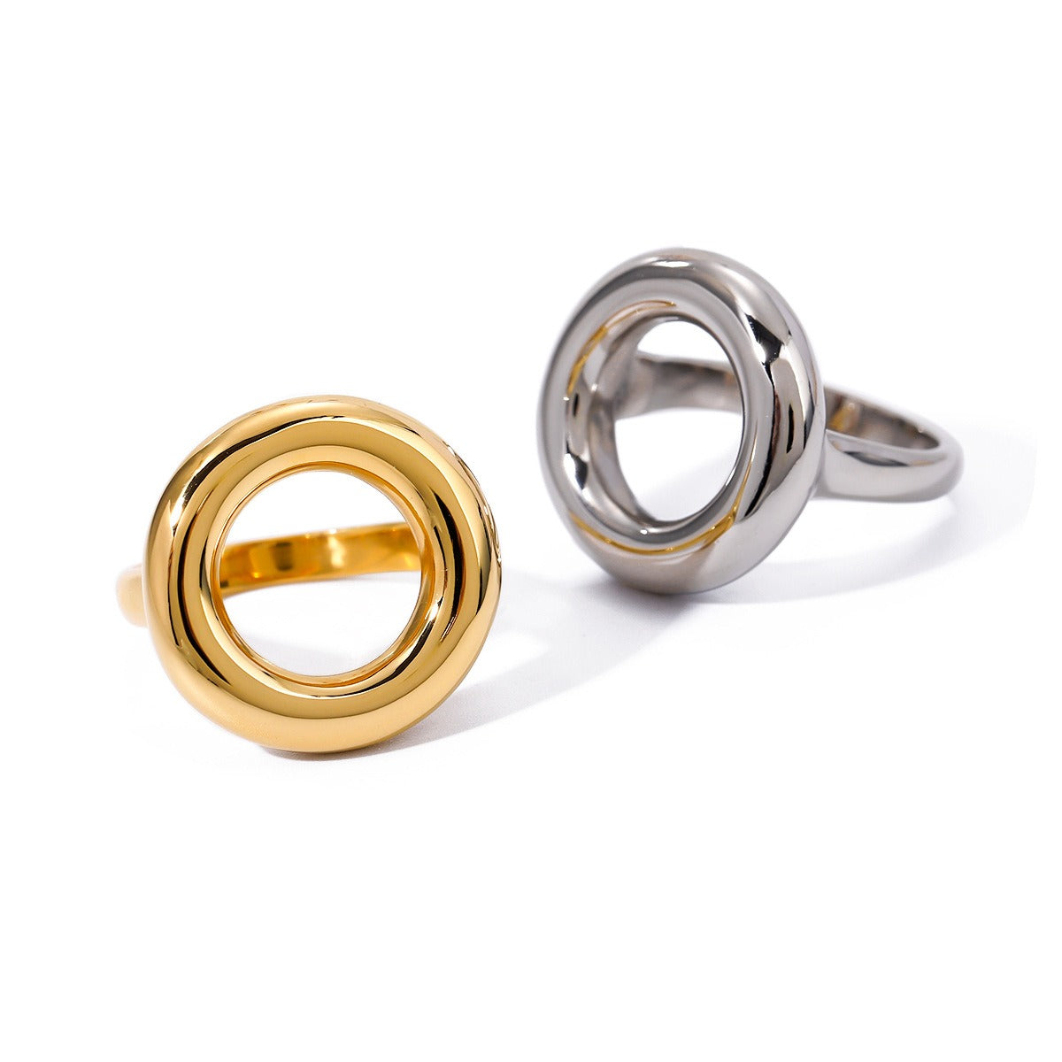 Kaze Simple Hollow Round Design Ring | 18K Gold Minimalist Circle Ring in Gold &amp; Silver Size 7