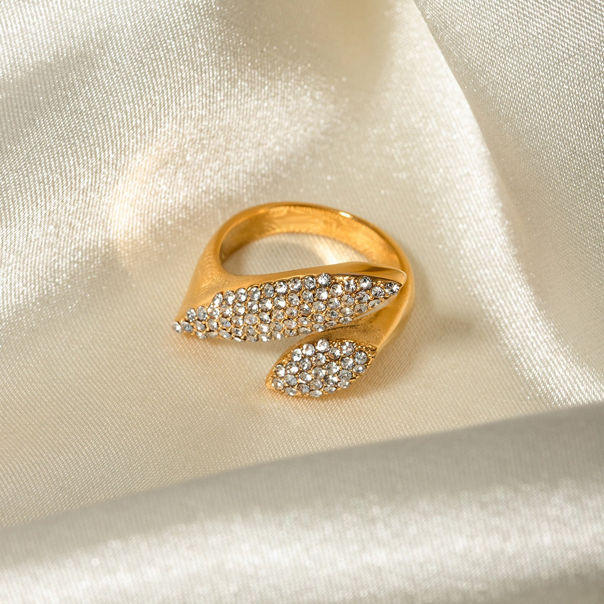 Kaze Dazzling Geometric Diamond Open Ring | 18K Gold Luxury Statement Ring