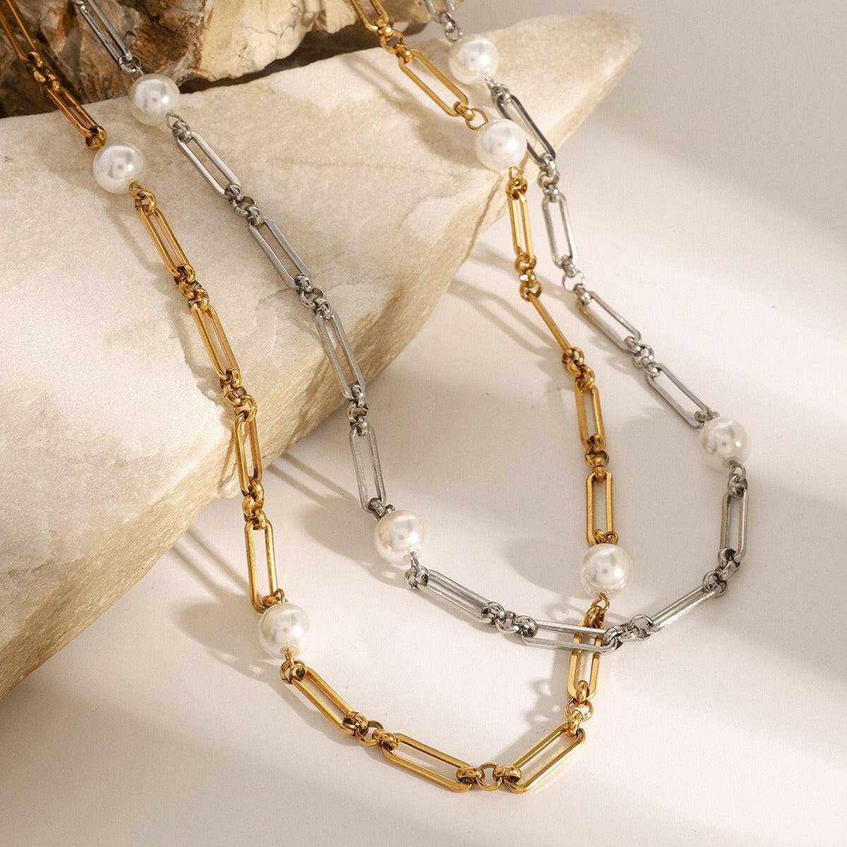 Kaze Pearl Gold Necklace | 18K Gold Pearl Pendant Necklace for Women