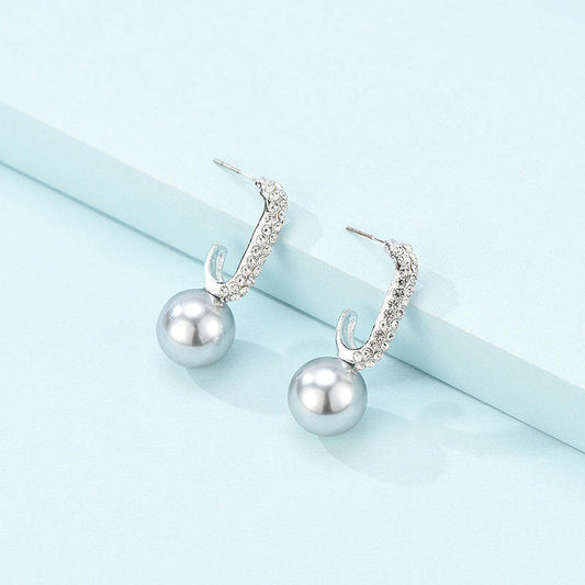 Kaze Long Pearl Clip-On Earrings | Elegant Non-Pierced Pearl Drop Earrings As shown