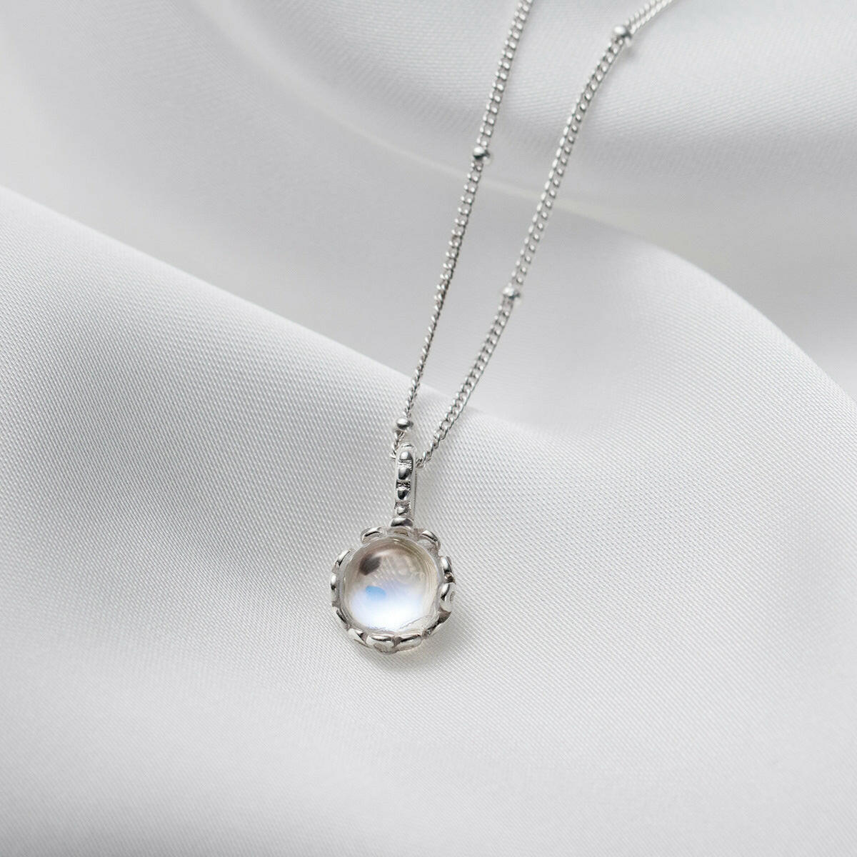 Kaze Five-Petal Flower Necklace | S925 Sterling Silver Floral Pendant Necklace