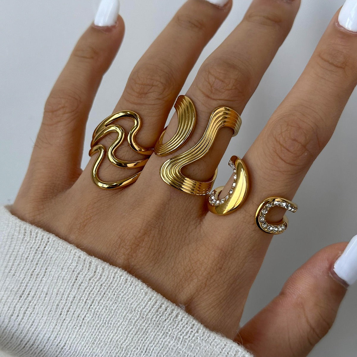 Kaze Luxury Modern Geometric Ring Collection | 18K Gold Ring in 9 Distinct Styles