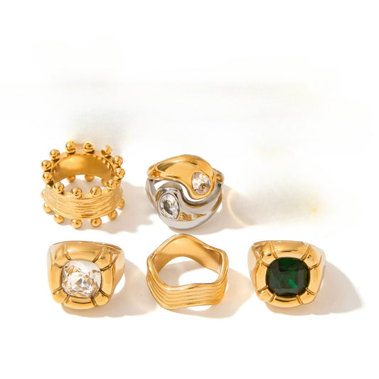 Kaze Maple Leaf Titanium Steel Ring | 18K Gold Nature-Inspired Ring in Sizes 6, 7 &amp; 8 US