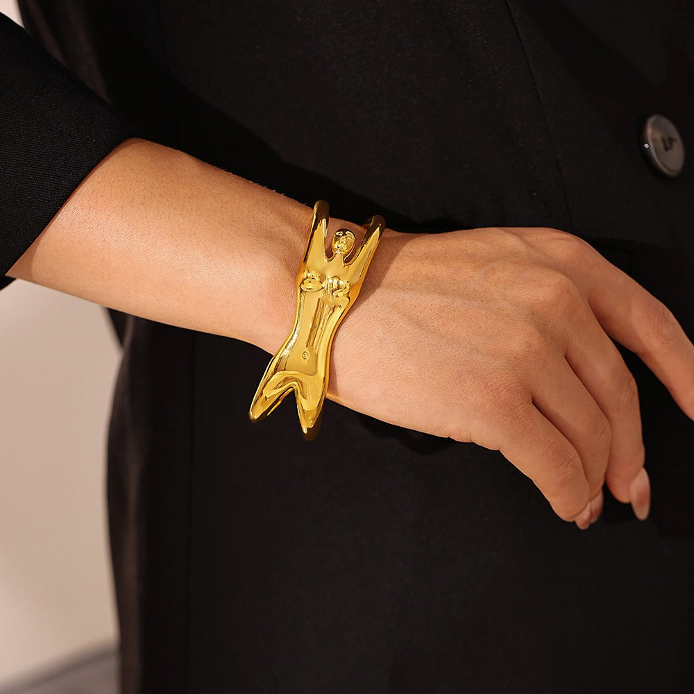 Kaze Body Contour Open Bangle | 18K Gold Sculptural Artistic Bracelet in Gold &amp; Silver