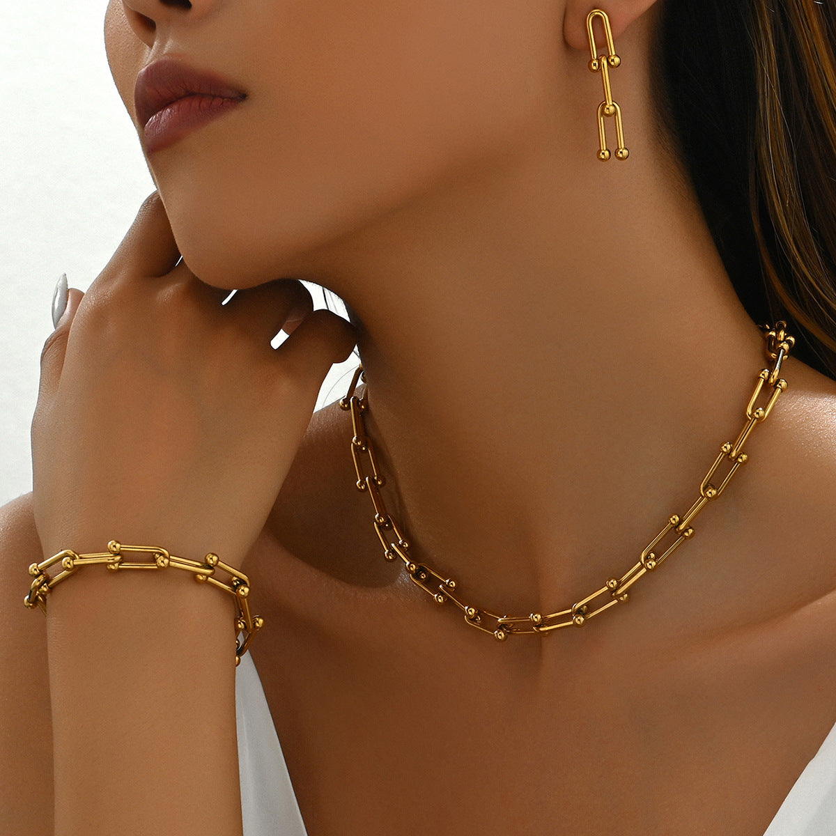 Kaze 18K Gold Horseshoe Chain Bracelet and Earrings Set | Lucky Horseshoe Jewellery in 5 Variants