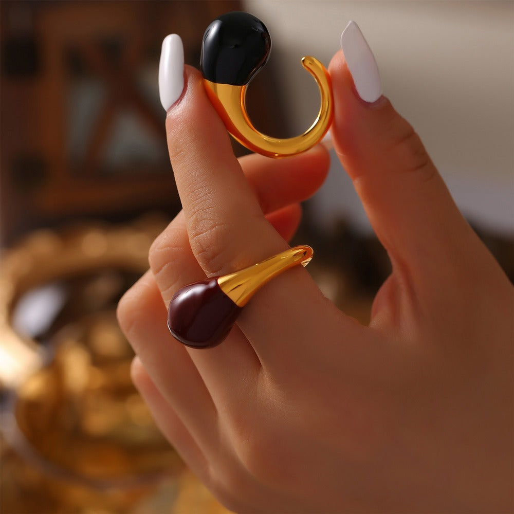 Kaze Trendy Personalized Teardrop-Shaped Ring | 18K Gold Ring in Red &amp; Black Gold &amp; Silver
