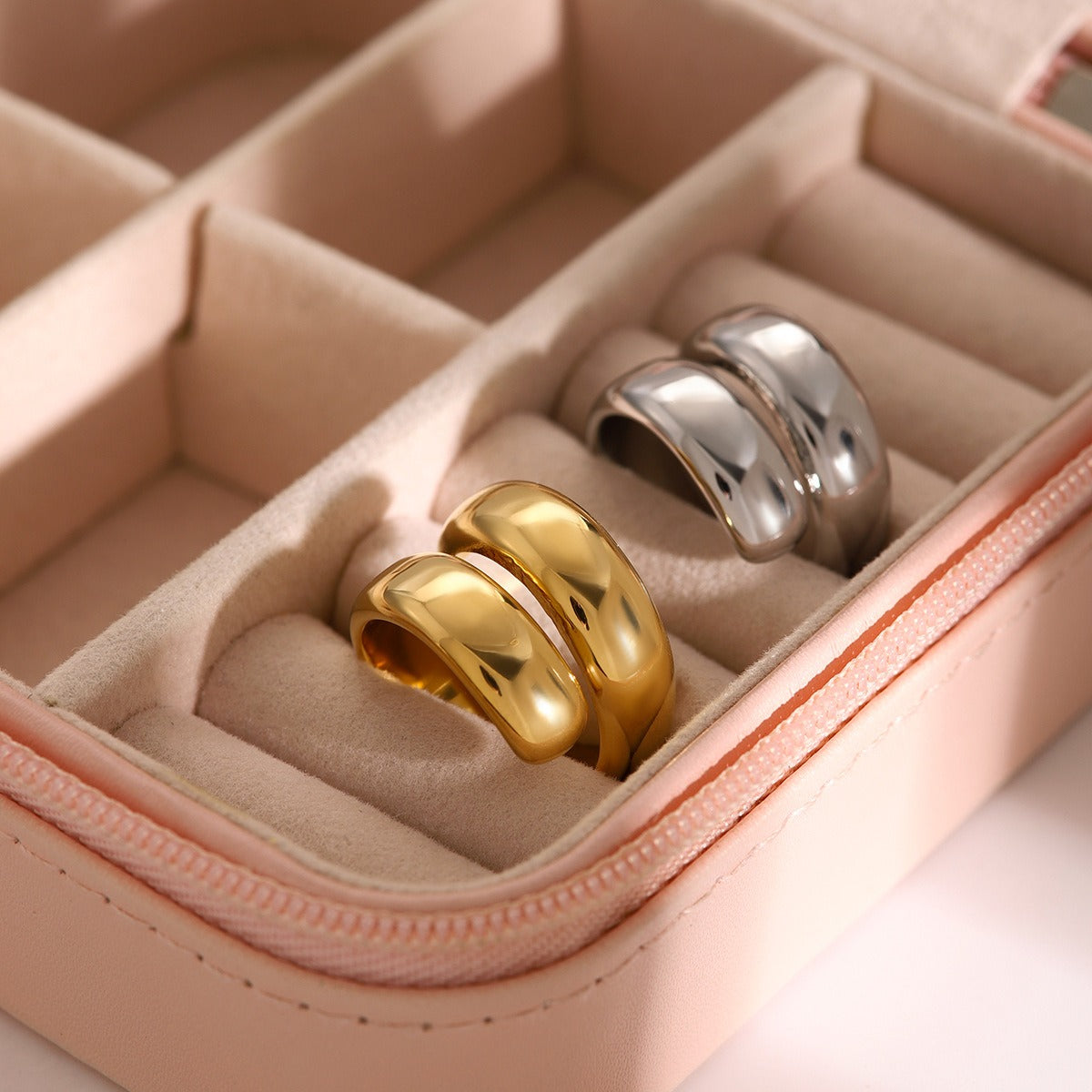 Kaze Double-Layer Spring-Shaped Ring | 18K Gold Elegant Adjustable Ring in Gold &amp; Silver
