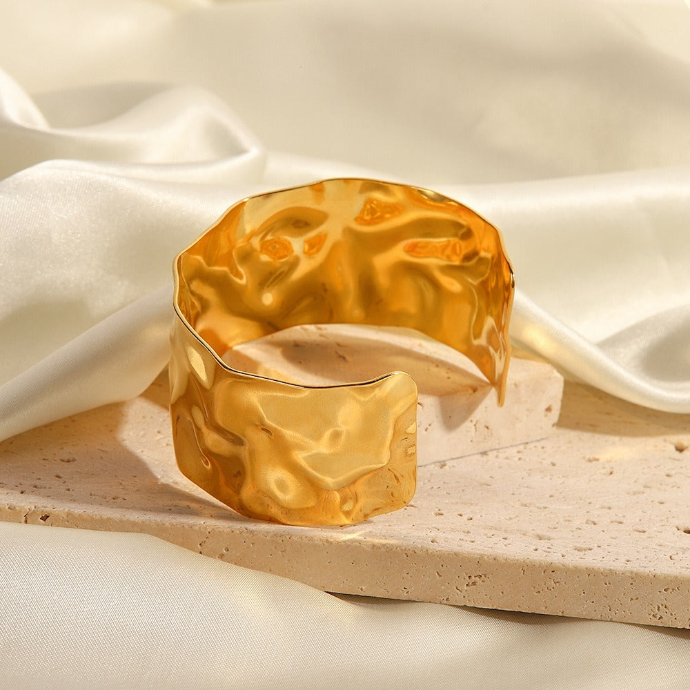 Kaze Geometric Two-Tone Jewellery Set | 18K Gold Earrings, Bracelet &amp; Ring in Gold &amp; Silver