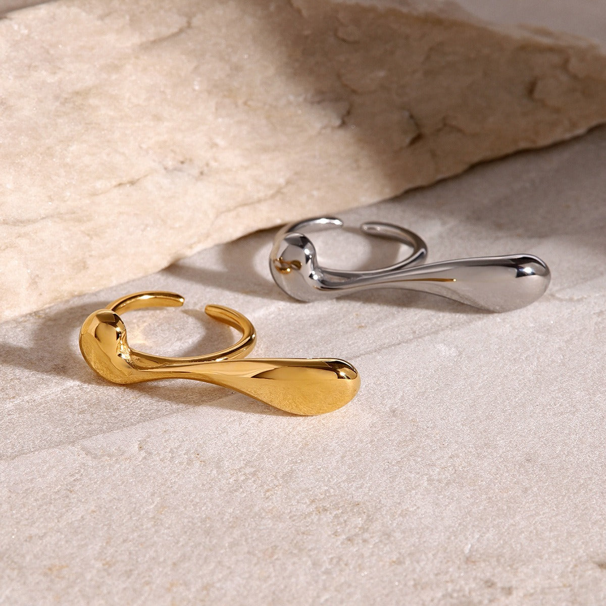 Kaze Trendy Teardrop Irregular Curve Ring | 18K Gold Fluid Design Ring in Gold &amp; Silver