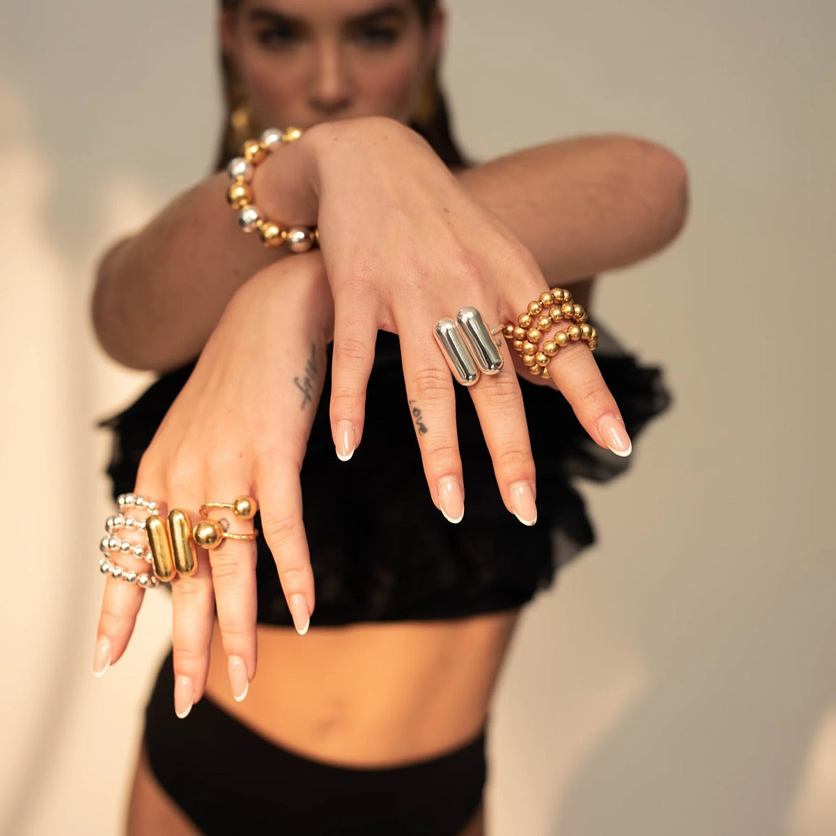 Kaze Capsule-Shaped Double Stitching Ring | 18K Gold Innovative Adjustable Ring in Gold &amp; Silver