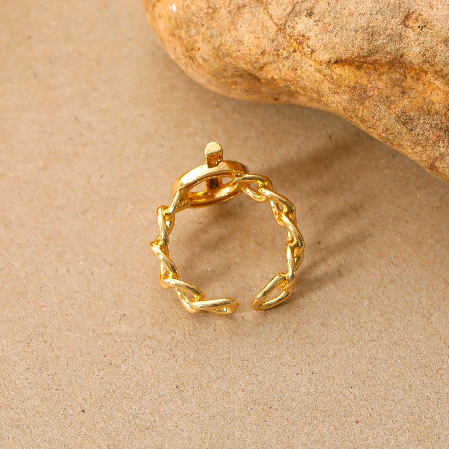 Kaze 18K Gold Openwork Buckle Design Ring | 3D Architectural Adjustable Gold Ring
