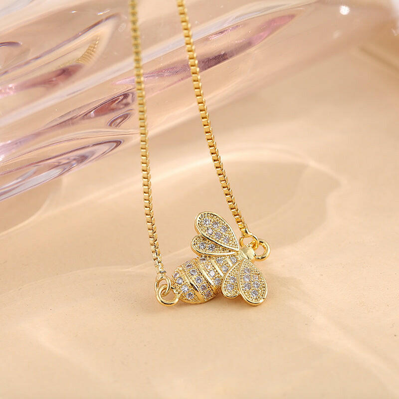 Kaze Silver-Plated Bee Bracelet | Geometric Nature-Inspired Bracelet for Women