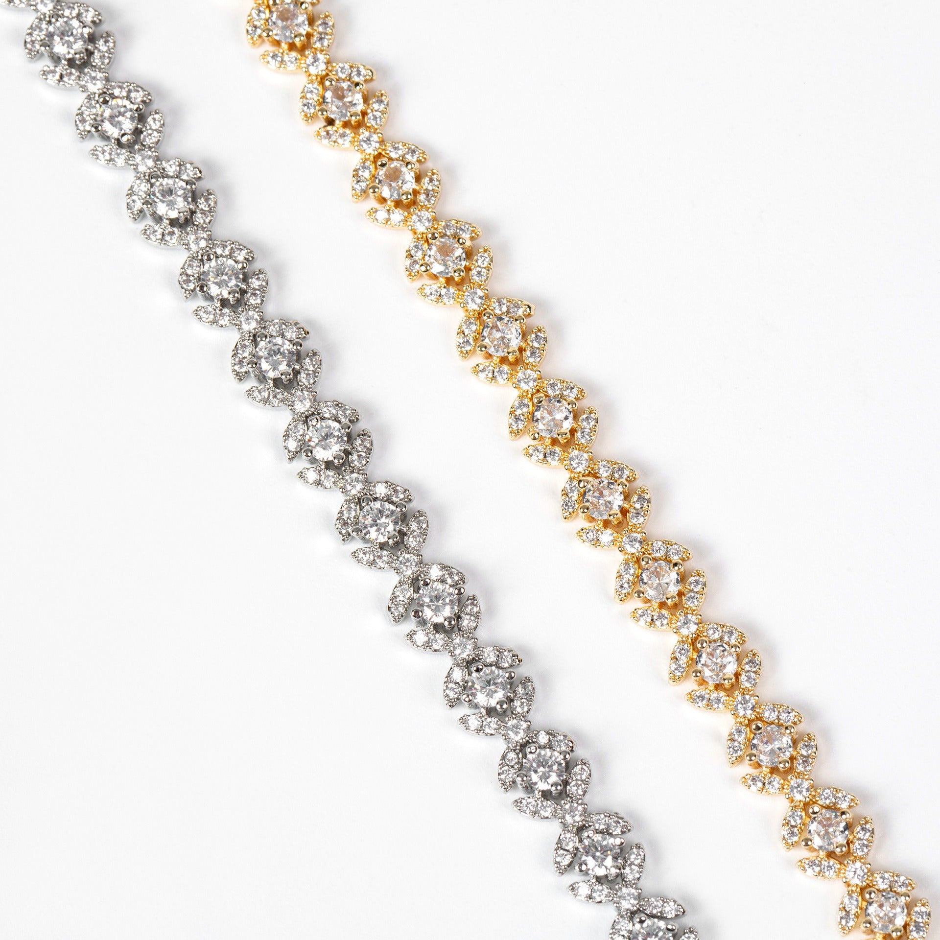 Kaze Small Cross Cubic Zirconia Bracelet | S925 Sterling Silver Cross Bracelet