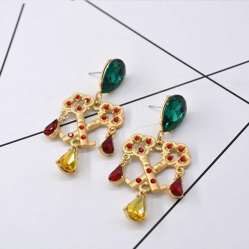 Kaze Water Drop Gold Earrings | Geometric Teardrop Gemstone Drop Earrings