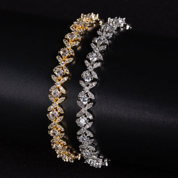 Kaze Small Cross Cubic Zirconia Bracelet | S925 Sterling Silver Cross Bracelet
