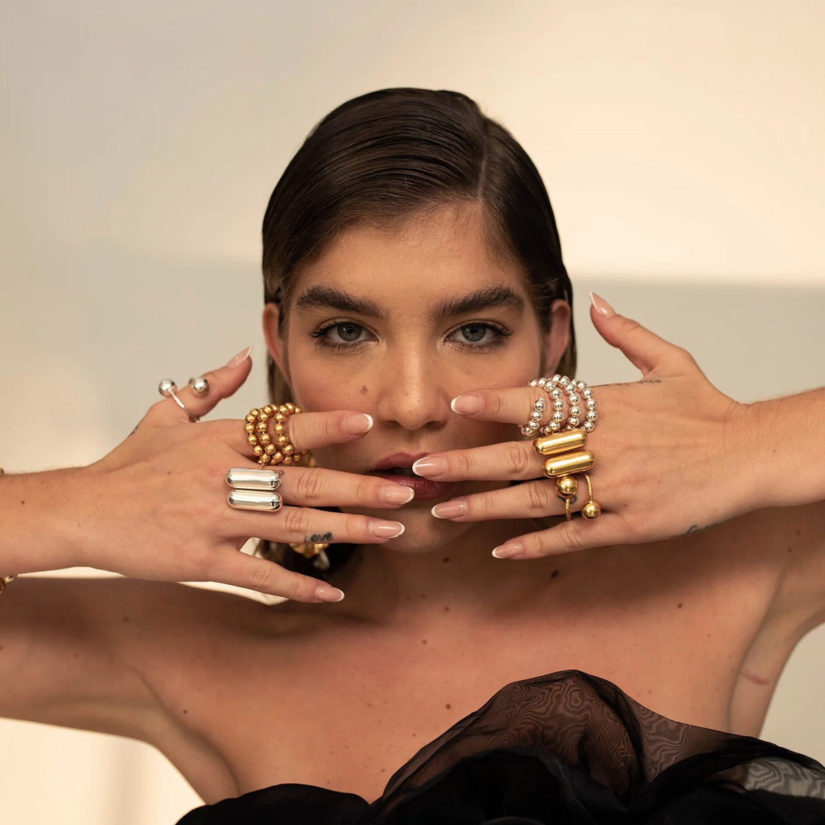 Kaze Capsule-Shaped Double Stitching Ring | 18K Gold Innovative Adjustable Ring in Gold &amp; Silver