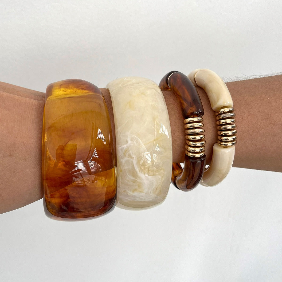 Kaze High-End Resin Bracelet | Light Luxury Resin Bangle in Jade White &amp; Amber