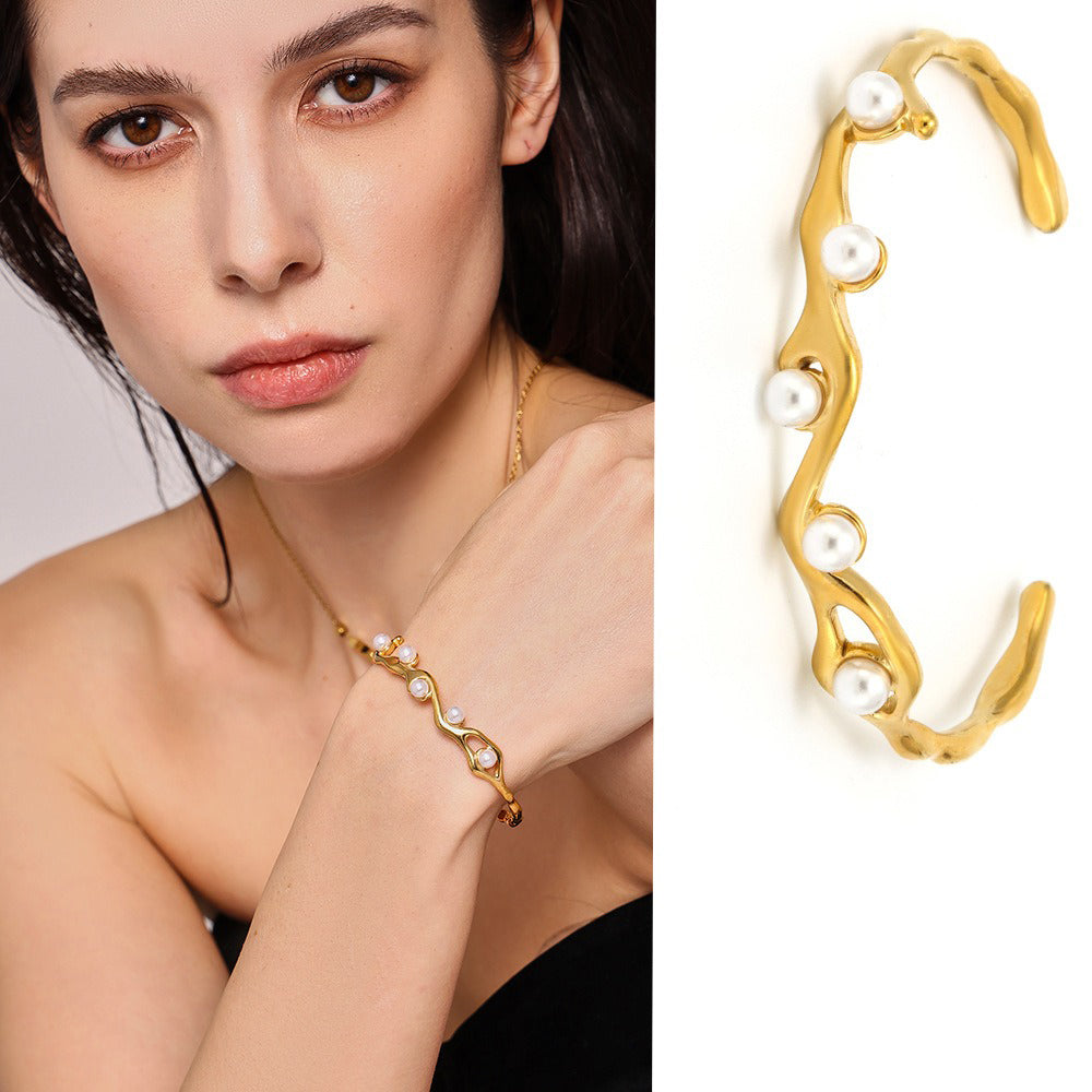 Kaze Irregular C-Shape Pearl Bangle | 18K Gold Pearl Inlaid Open Bracelet in Gold &amp; Silver