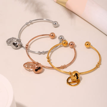 Kaze Dual Bell Pendant Bracelet | 18K Gold Charm Bracelet in Gold, Silver &amp; Rose Gold