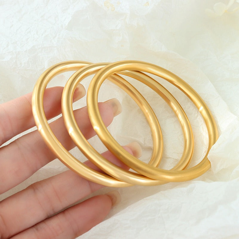 Kaze Classic Plain Ring Bracelet | 18K Gold Minimalist Adjustable Bracelet