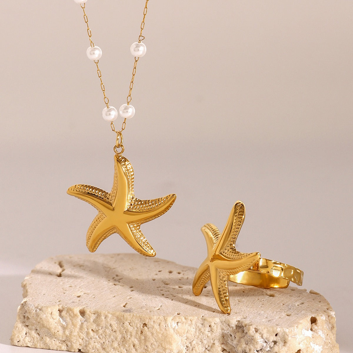 Kaze Starfish Pearl Necklace and Ring Set | 18K Gold Coastal Pearl Jewellery Set