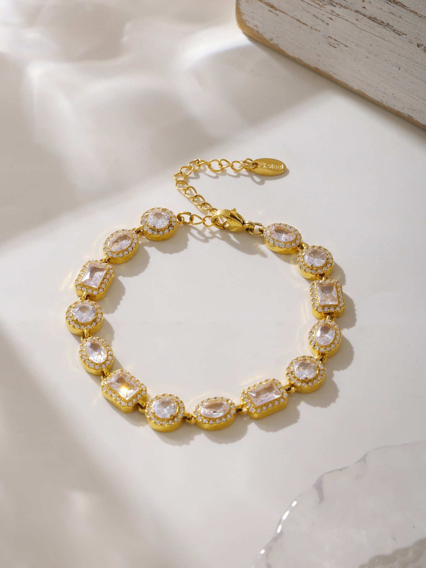 Kaze Geometric Inlaid Gemstone Noble Bracelet | 18K Gold Multi-Shape Bracelet in Gold &amp; Silver