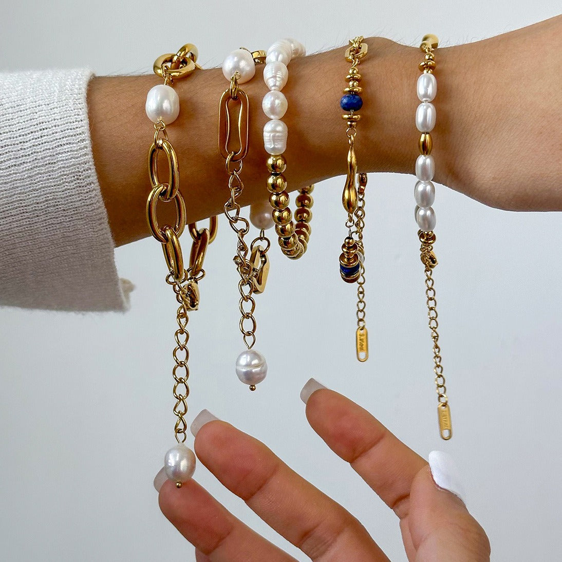Kaze 18K Gold-Plated Pearl Titanium Steel Bracelet | Pearl Bracelet Collection in 5 Style Variants