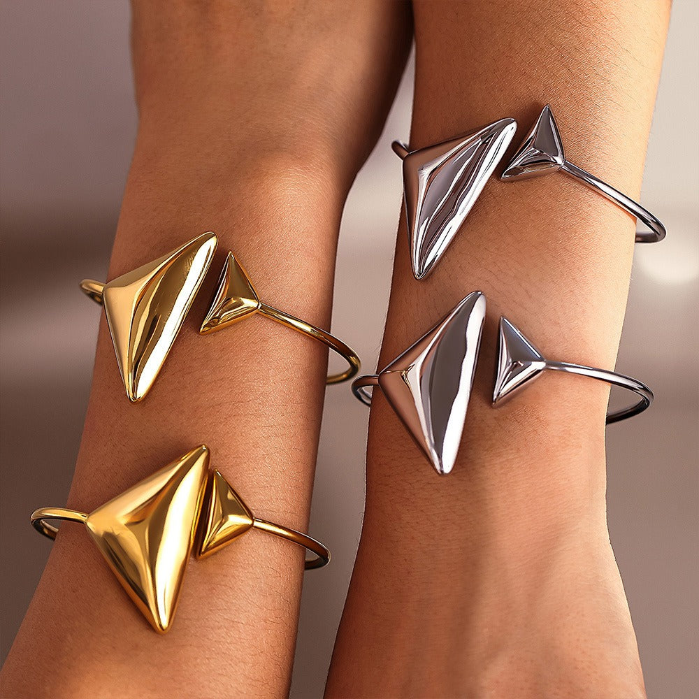 Kaze Large &amp; Small Triangle Open Bangle | 18K Gold Geometric Bracelet in Gold &amp; Silver