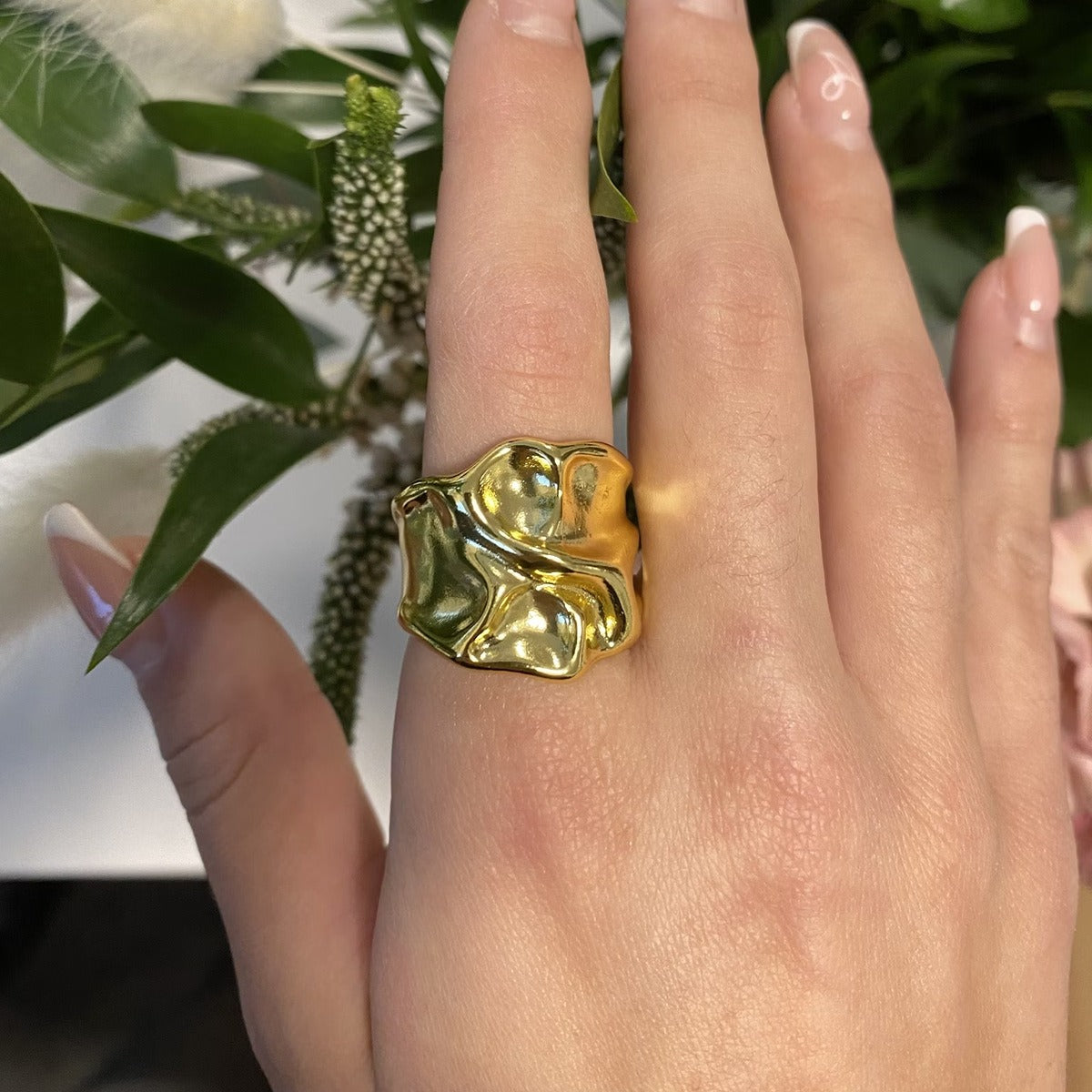 Kaze Adjustable Hammered Texture Ring | 18K Gold Artisan Finish Ring in Gold &amp; Silver