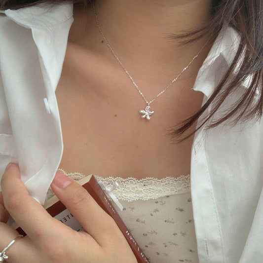 Kaze S925 Egg Blossom Pendant Necklace | Sterling Silver Floral Clavicle Chain Necklace
