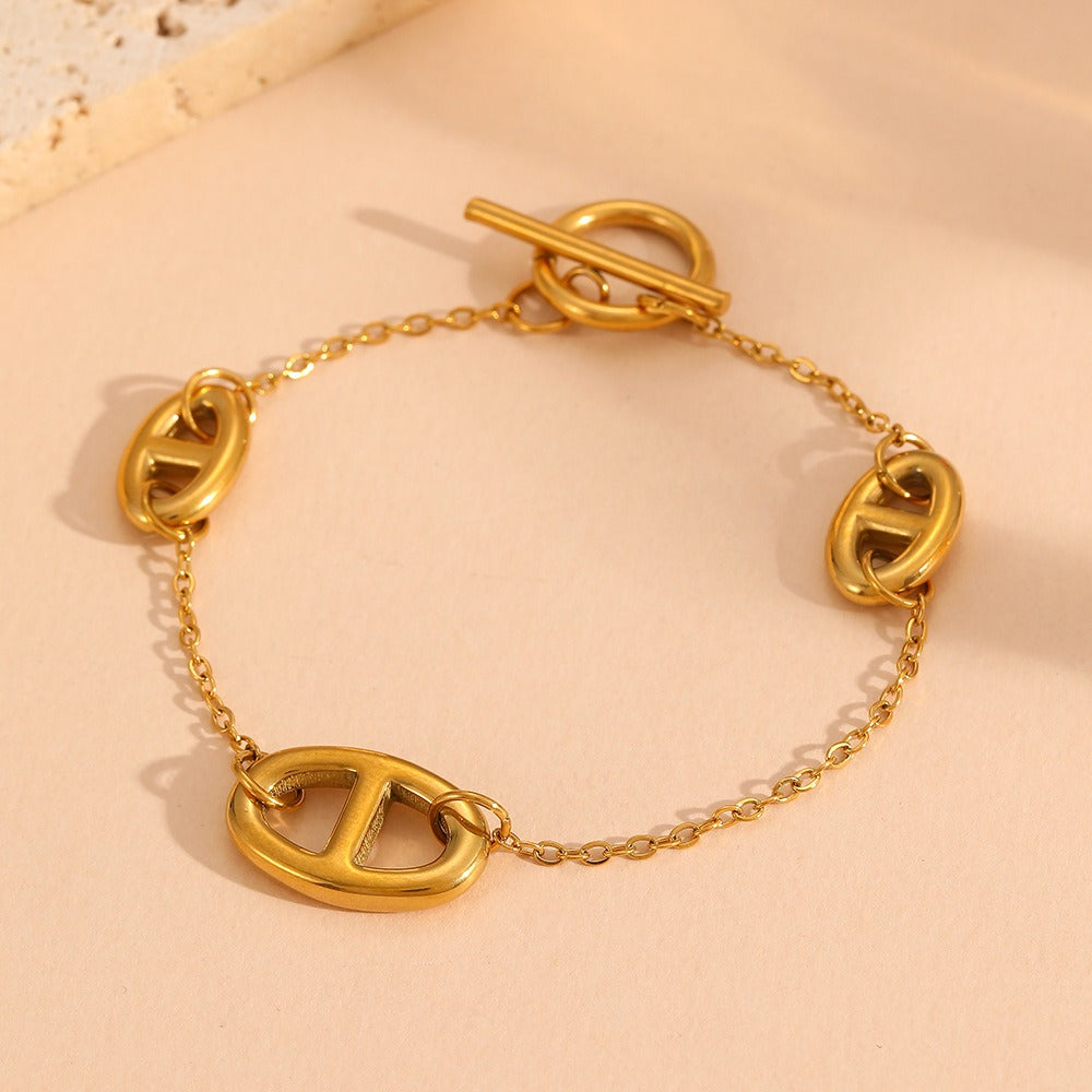 Kaze 18K Gold Smooth Pig Nose Necklace, Bracelet and Earrings Set | 8 Variant Gold Jewellery Set Gold bracelet