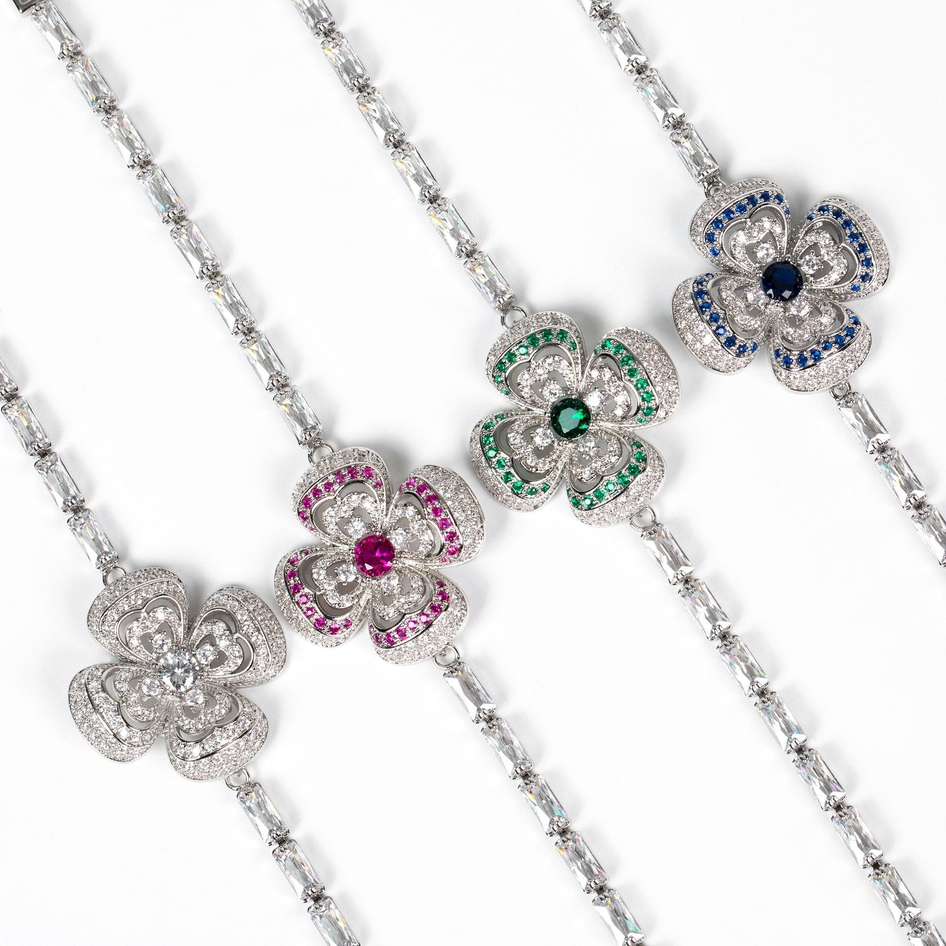 Kaze Openwork Four-Leaf Clover Bracelet | S925 Silver Cubic Zirconia Bracelet
