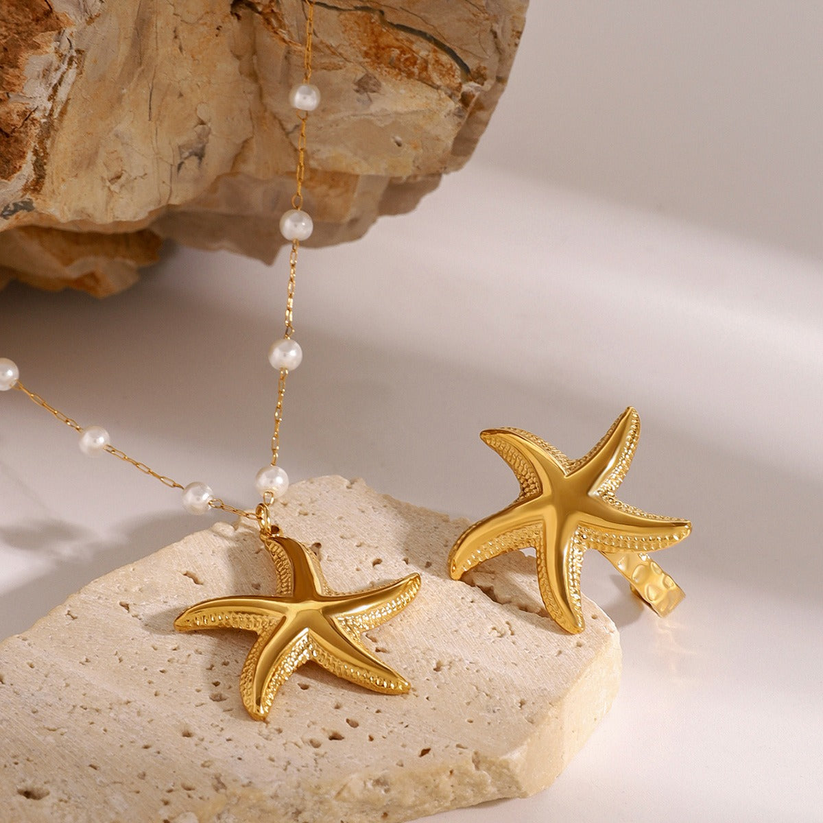 Kaze Starfish Pearl Necklace and Ring Set | 18K Gold Coastal Pearl Jewellery Set