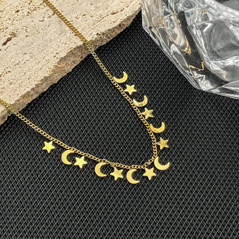 Kaze Luxury Retro Star and Moon Tassel Necklace | Titanium Steel Gold Inlay Celestial Pendant