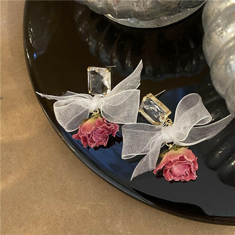 Kaze Oriental Real Dried Flower Earrings | Botanical Resin Preserved Flower Earrings in Pink