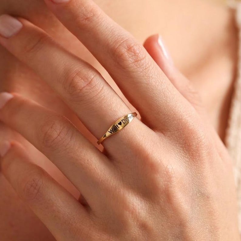 Kaze Custom Engraved Smooth Name Ring | Inside &amp; Outside Personalised Ring in Silver, Gold &amp; Rose Gold