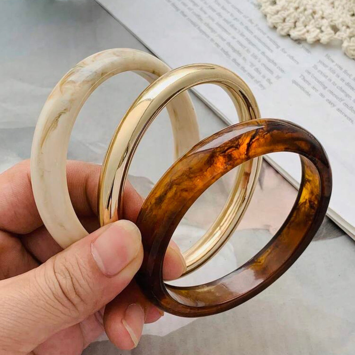 Kaze Amber Textured Vintage Bangle | Premium Resin Round Bangle for Women