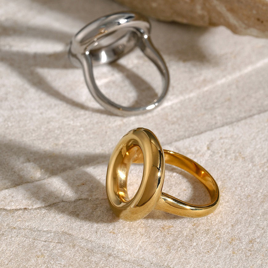 Kaze Simple Hollow Round Design Ring | 18K Gold Minimalist Circle Ring in Gold &amp; Silver Size 7