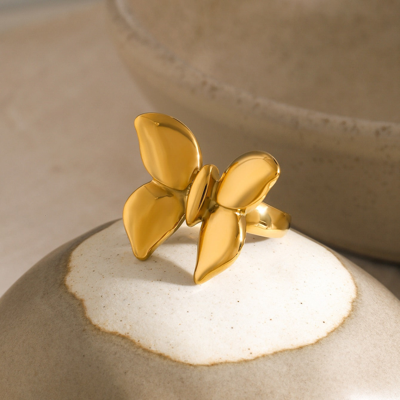 Kaze Noble Butterfly Ring | 18K Gold Butterfly Ring in Gold &amp; Silver