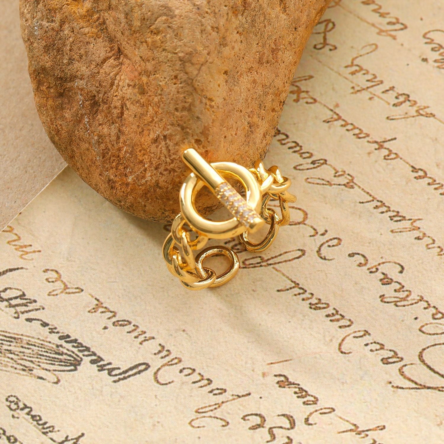Kaze 18K Gold Openwork Buckle Design Ring | 3D Architectural Adjustable Gold Ring