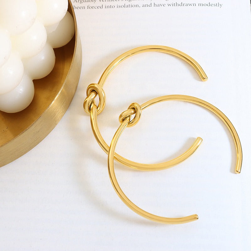 Kaze Line Sense Knot Open Bangle | 18K Gold Minimalist Bracelet in Thick &amp; Thin Variants