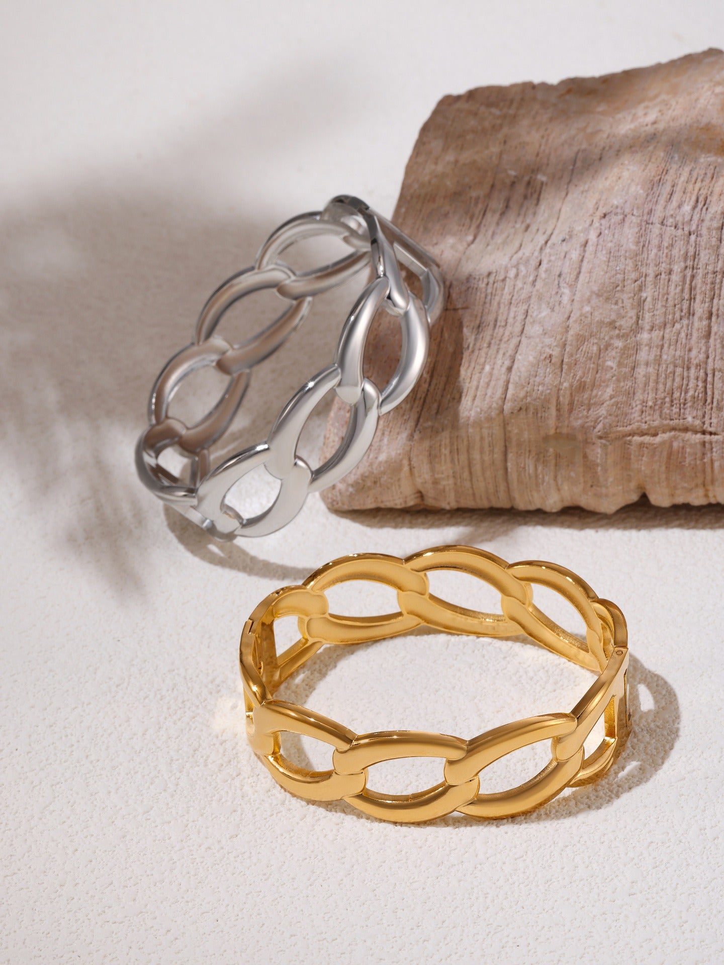 Kaze Interlocking Design Bracelet | 18K Gold Unique Chain Bracelet in Gold &amp; Silver